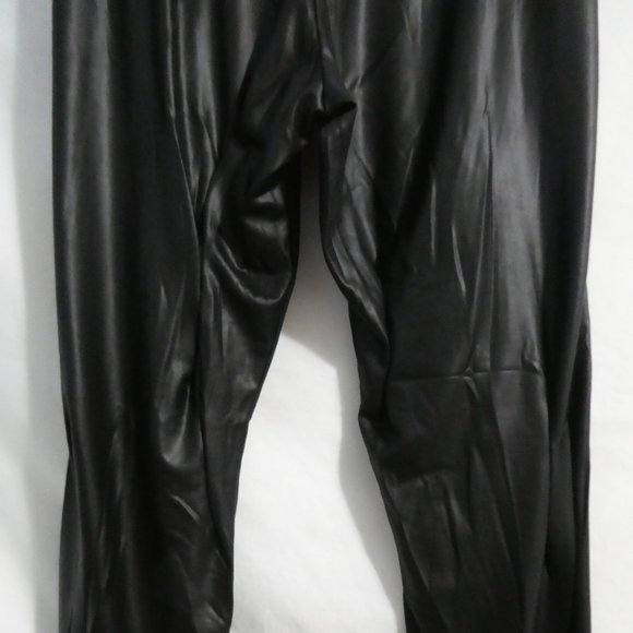 DEVOTED Luxury Apparel, size medium, shiny black stretchable leggings, BNWOT - Picture 12 of 14
